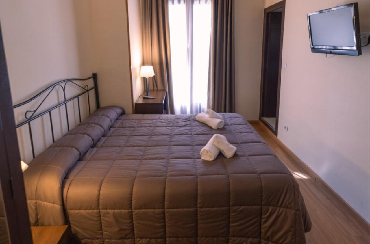 Hotel Rural Y Apartamentos Villa Engracia Espluga de Francolí Екстериор снимка